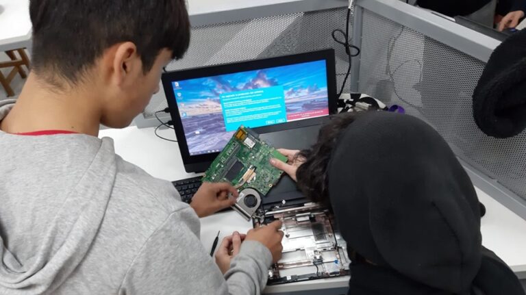 69054716_2442126036067462_2294682592529612800_n